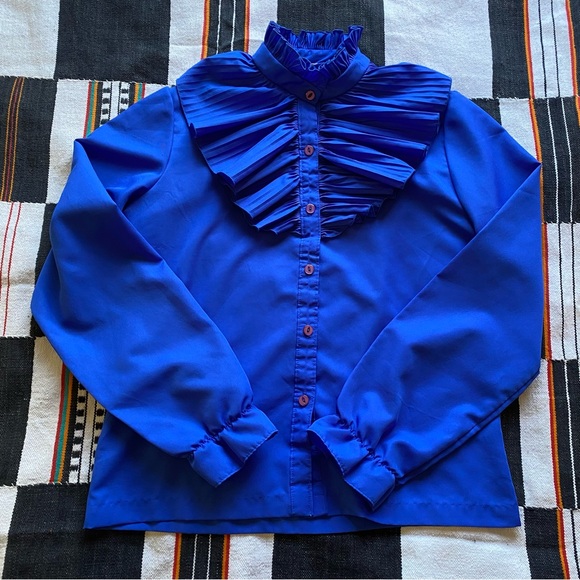 Vintage Shirley of Atlanta poly Royal Blue Ruffled button up blouse. USA. Med. - Picture 8 of 14